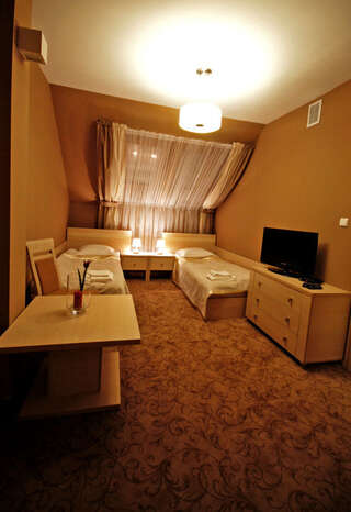 Отель Hotel Hibiskus Boguchwała Двухместный номер с 2 отдельными кроватями-3